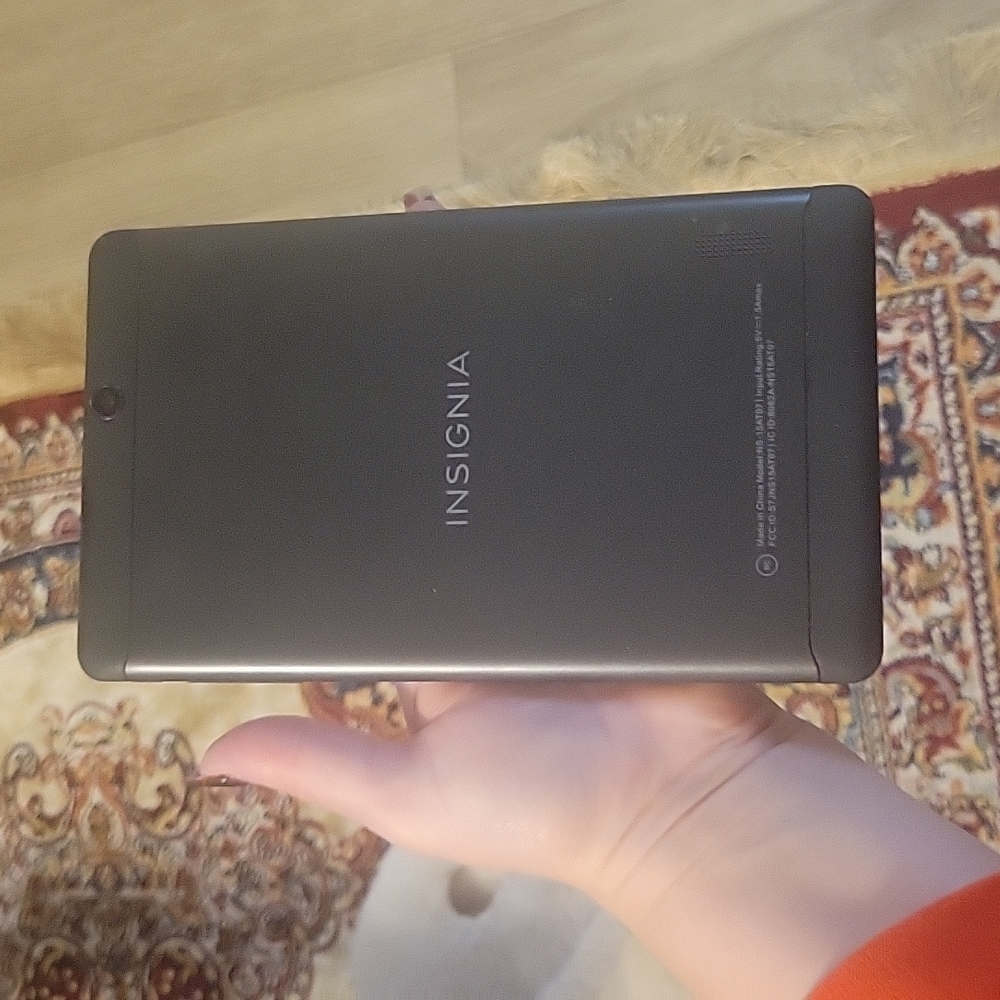 Insignia tablet - Picture 3 of 4